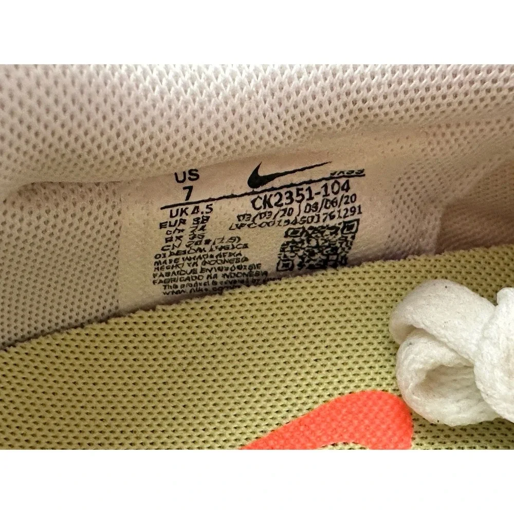 Nike Womens Daybreak Multicolors, Mismatch  Shoes Sneakers Sz 7 SALE SAMPLE